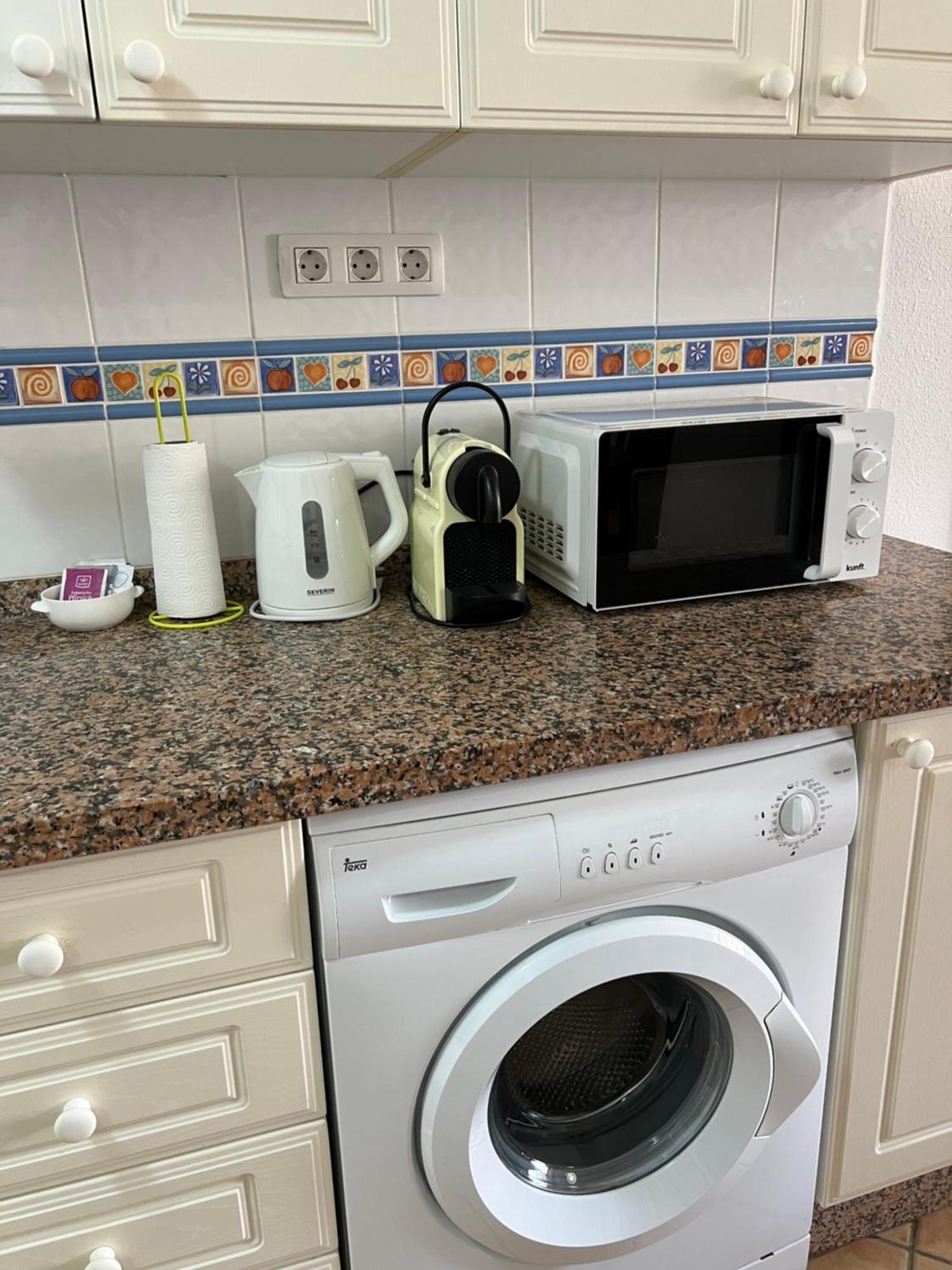 Apartment Center Los Cristianos ロスクリスティアーノス エクステリア 写真
